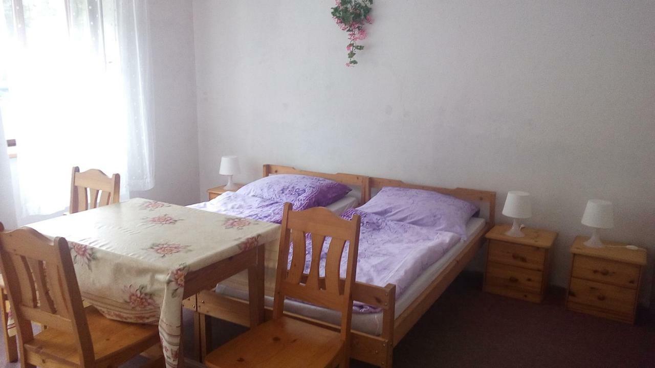 Ferienwohnung Pronajem Pokoju Belle Vue Vranov nad Dyjí Exterior foto